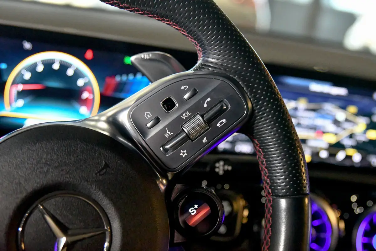 AMG 35 4MATIC Aero. Schaal, Perf Stuur, Burm, Keyless, Camera, CarPlay, Sfeer!