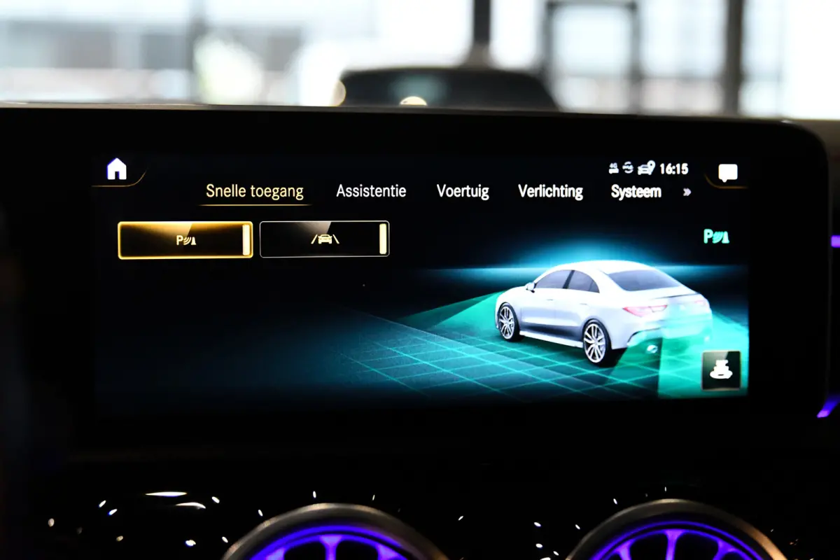 AMG 35 4MATIC Aero. Schaal, Perf Stuur, Burm, Keyless, Camera, CarPlay, Sfeer!