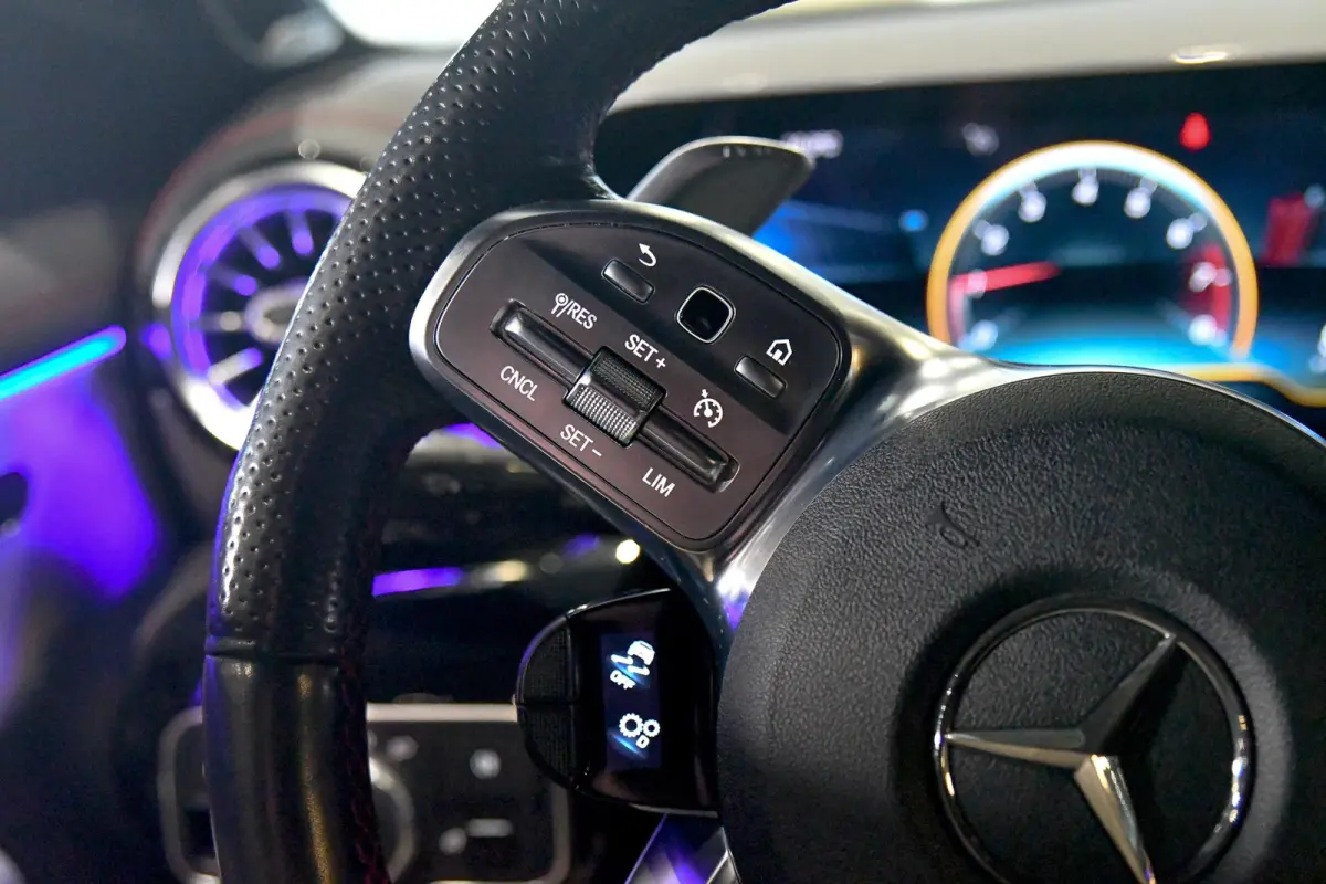 AMG 35 4MATIC Aero. Schaal, Perf Stuur, Burm, Keyless, Camera, CarPlay, Sfeer!