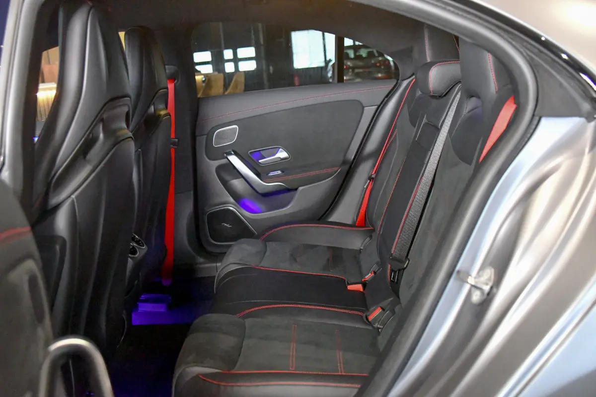 AMG 35 4MATIC Aero. Schaal, Perf Stuur, Burm, Keyless, Camera, CarPlay, Sfeer!