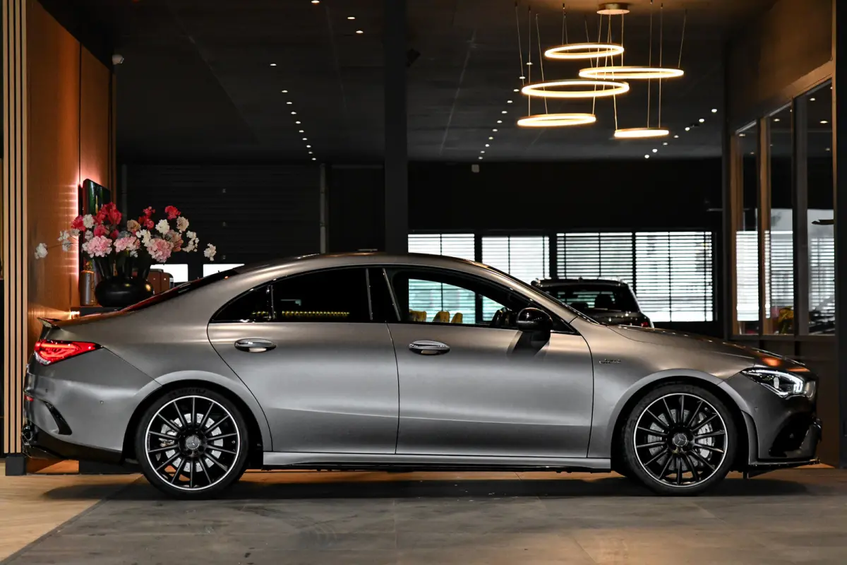 AMG 35 4MATIC Aero. Schaal, Perf Stuur, Burm, Keyless, Camera, CarPlay, Sfeer!