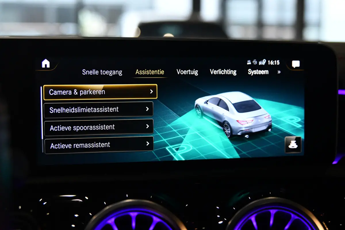 AMG 35 4MATIC Aero. Schaal, Perf Stuur, Burm, Keyless, Camera, CarPlay, Sfeer!