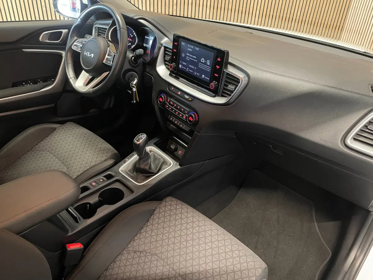 1.0 T-GDi DynamicLine|APPLE CARPLAY, ANDROID AUTO|STOEL-,STUURVERW|CAMERA|CRUISE,CLIMATE|1E EIG.|INCL.BTW|