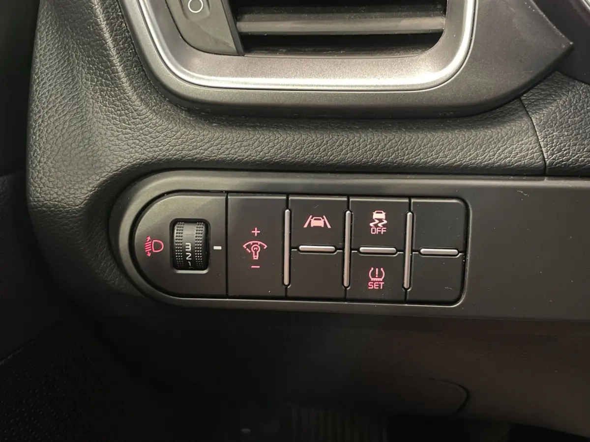 1.0 T-GDi DynamicLine|APPLE CARPLAY, ANDROID AUTO|STOEL-,STUURVERW|CAMERA|CRUISE,CLIMATE|1E EIG.|INCL.BTW|