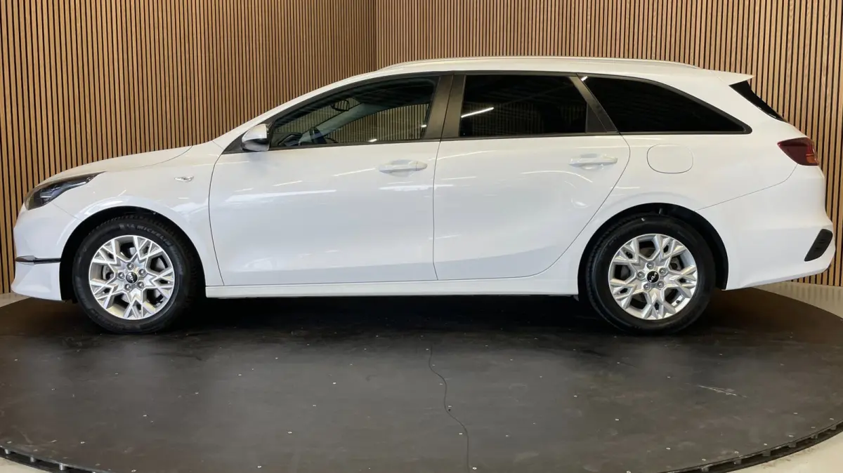 1.0 T-GDi DynamicLine|APPLE CARPLAY, ANDROID AUTO|STOEL-,STUURVERW|CAMERA|CRUISE,CLIMATE|1E EIG.|INCL.BTW|