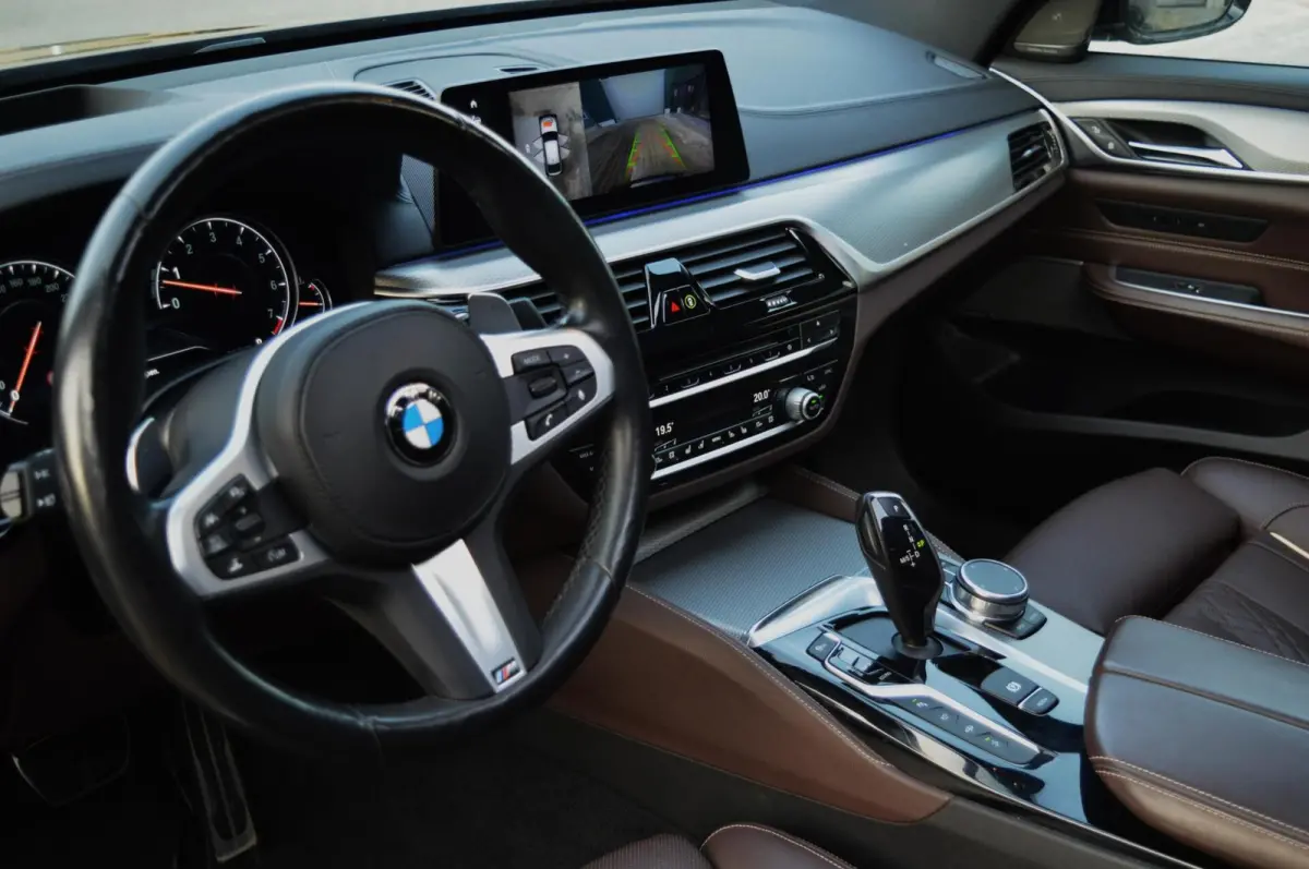 Gran Turismo 640i xDrive High Executive
