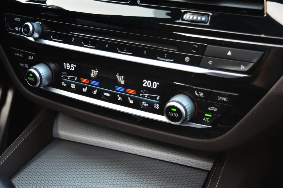 Gran Turismo 640i xDrive High Executive