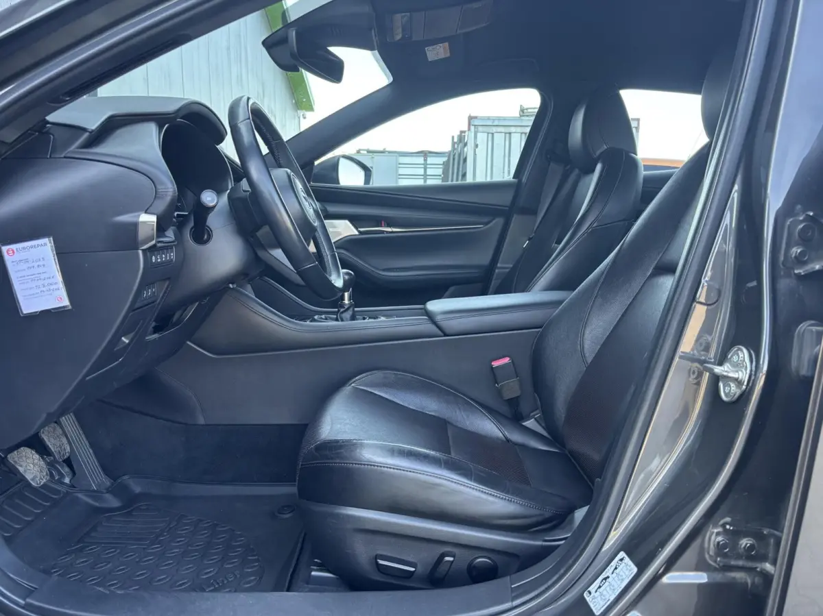 2.0 e-SkyActiv-G M Hybrid 122 Luxury | AppleCarPlay/ AndroidAuto | Stuurwielverwarming | Stoelverwarming | Lederen bekleding!!