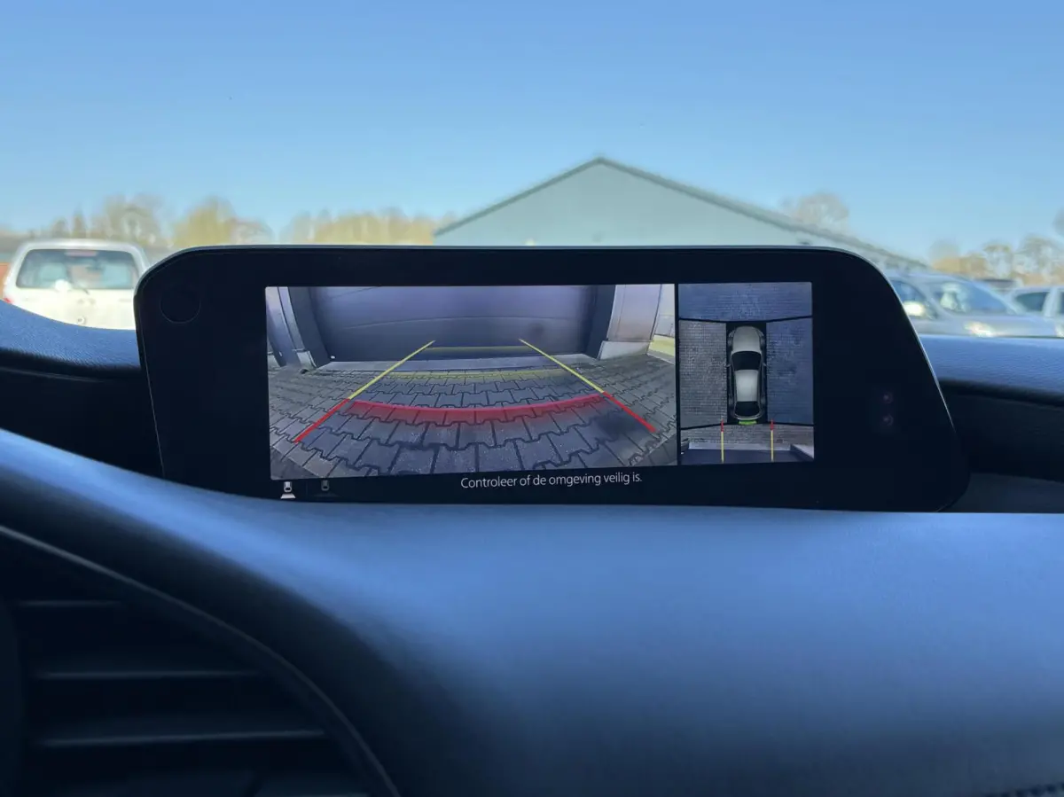 2.0 e-SkyActiv-G M Hybrid 122 Luxury | AppleCarPlay/ AndroidAuto | Stuurwielverwarming | Stoelverwarming | Lederen bekleding!!