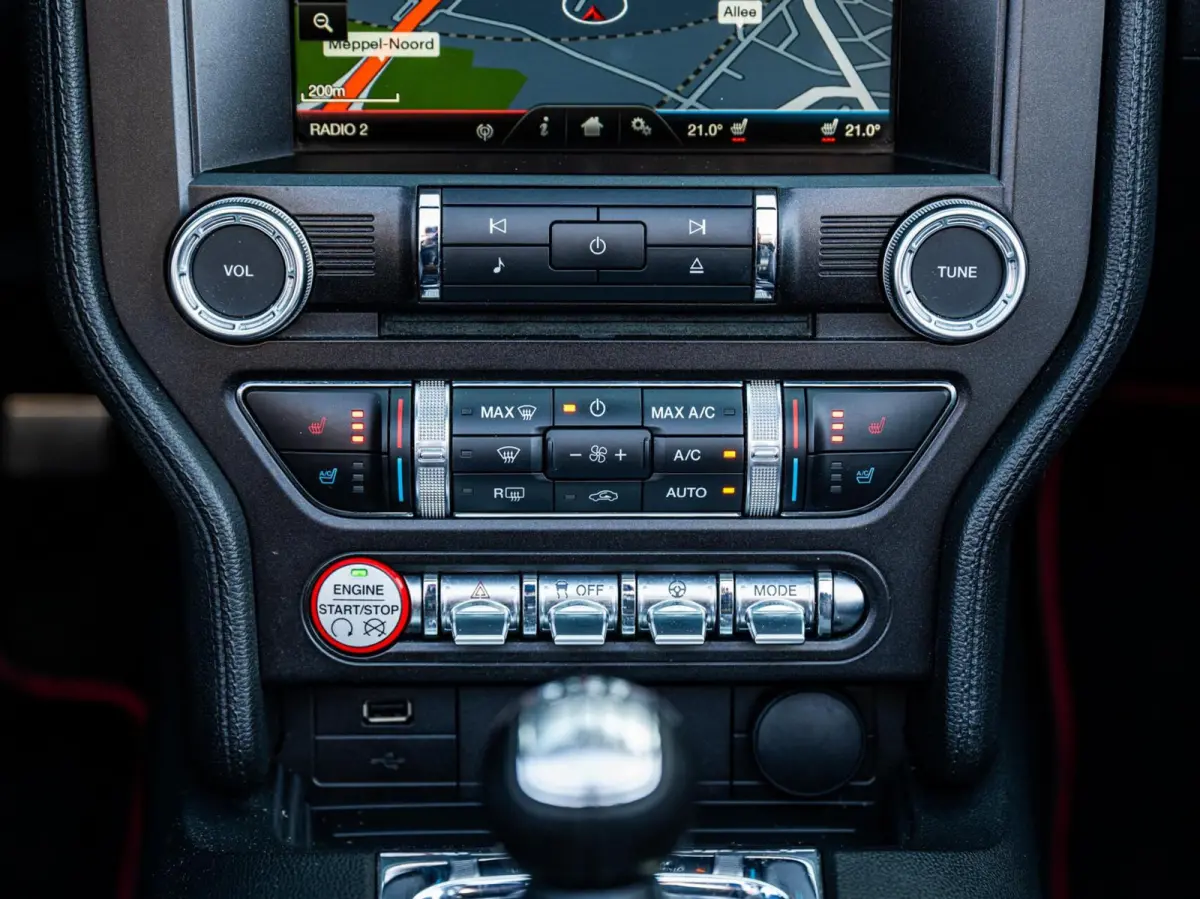 2.3 317PK Handgeschakeld Leder Stoelkoeling Cruise Navi Camera Europese auto