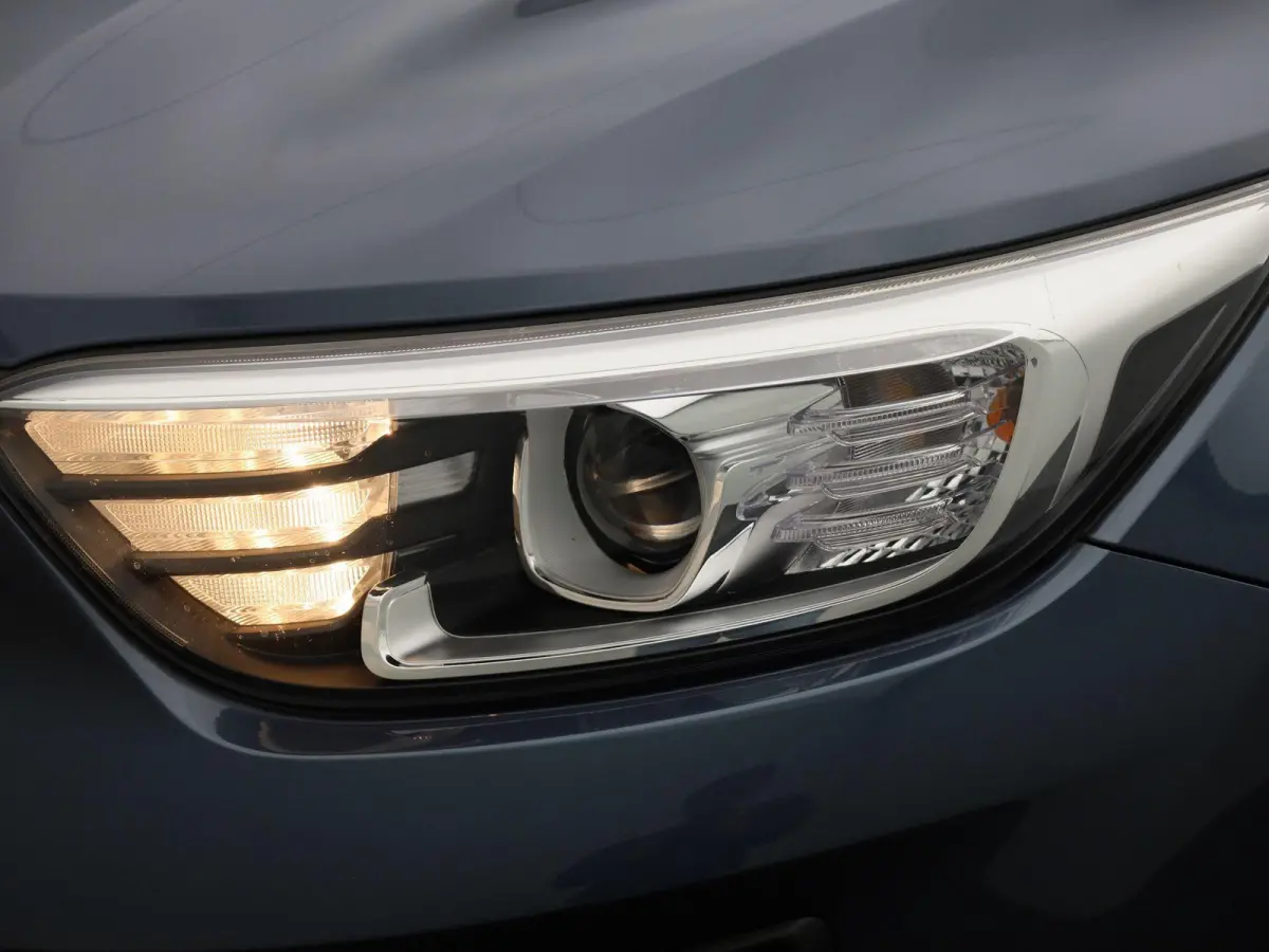 1.0 T-GDi MHEV ComfortLine | APPLE CARPLAY - ANDROID AUTO | AIRCO | DAB | ELEKTRISCHE RAMEN |