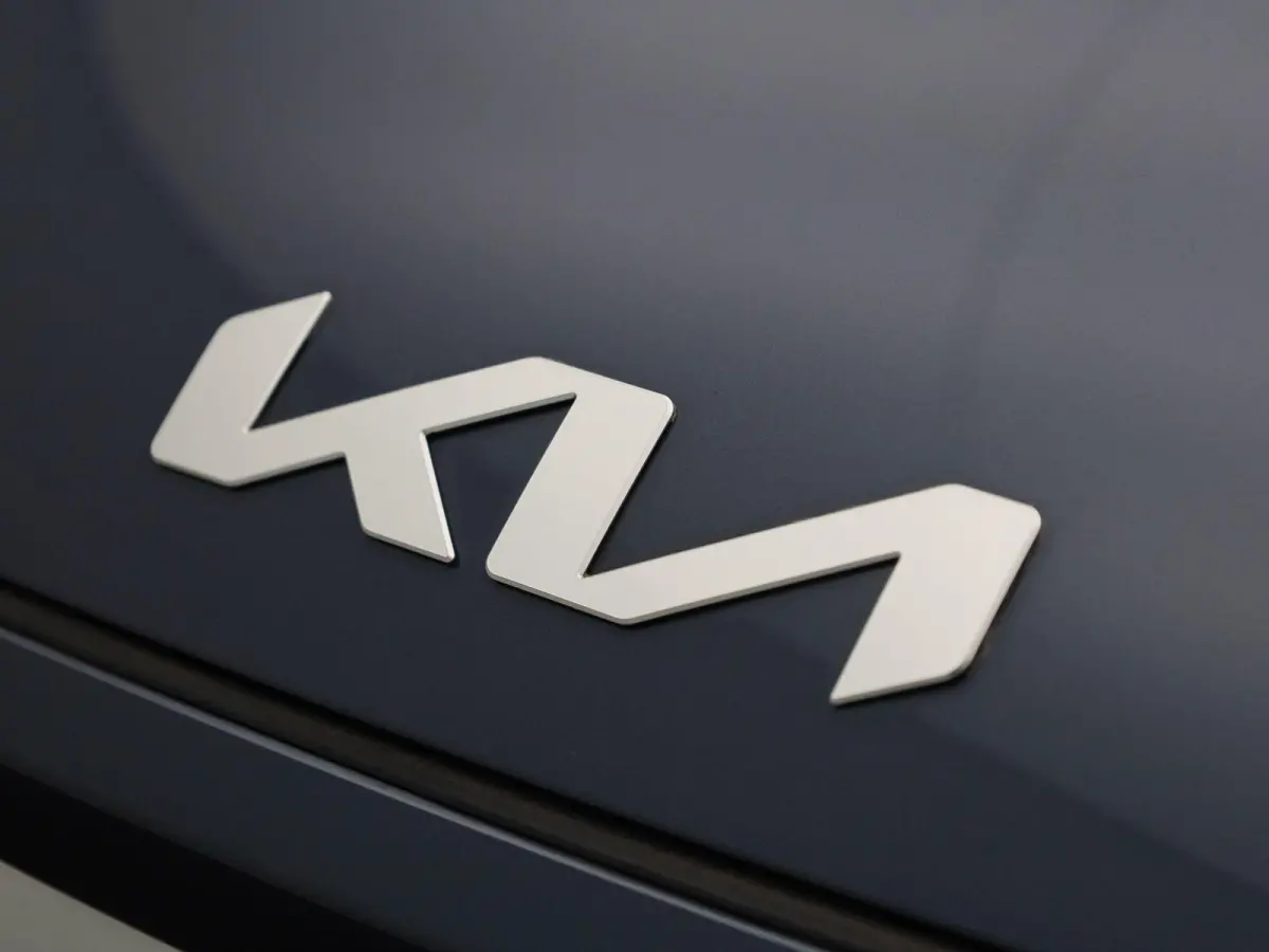 1.0 T-GDi MHEV ComfortLine | APPLE CARPLAY - ANDROID AUTO | AIRCO | DAB | ELEKTRISCHE RAMEN |