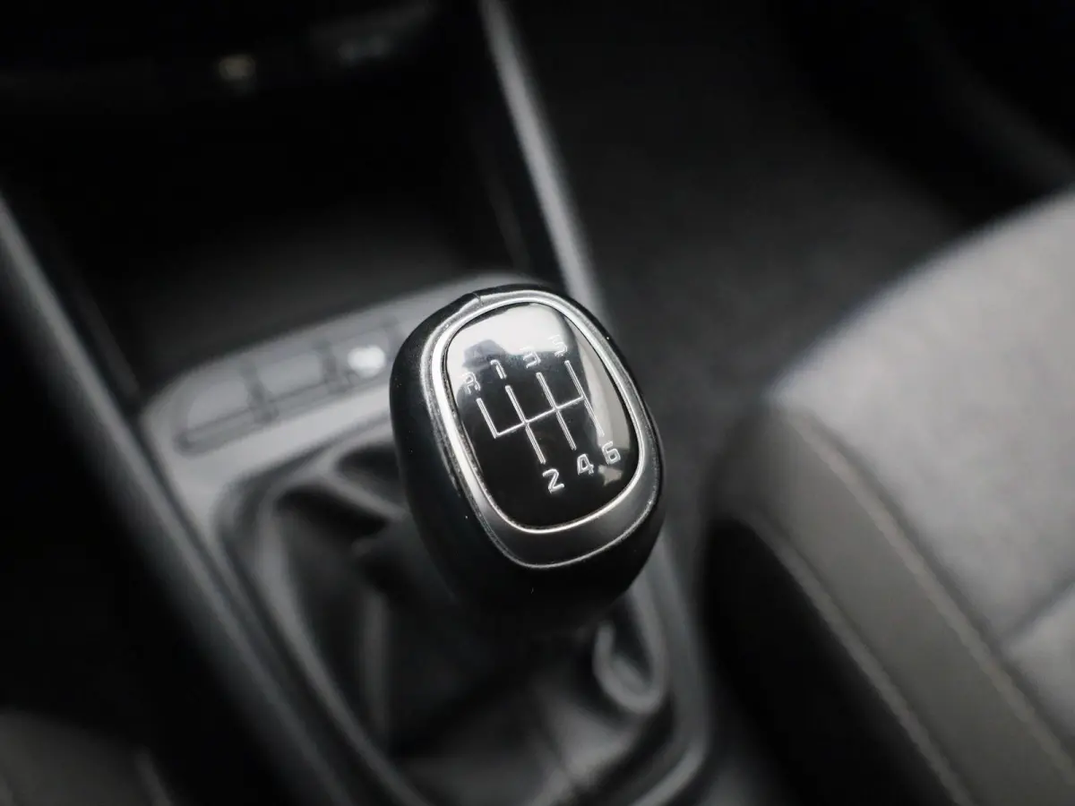 1.0 T-GDi MHEV ComfortLine | APPLE CARPLAY - ANDROID AUTO | AIRCO | DAB | ELEKTRISCHE RAMEN |