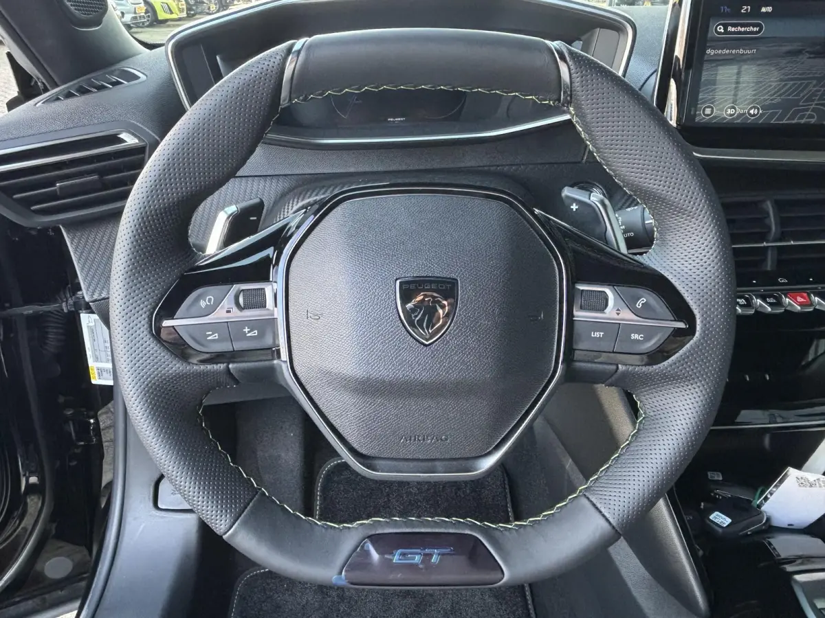 1.2 Hybrid 145 GT / Alcantara / Full-Option / ACTIE / 6+2JR Garantie