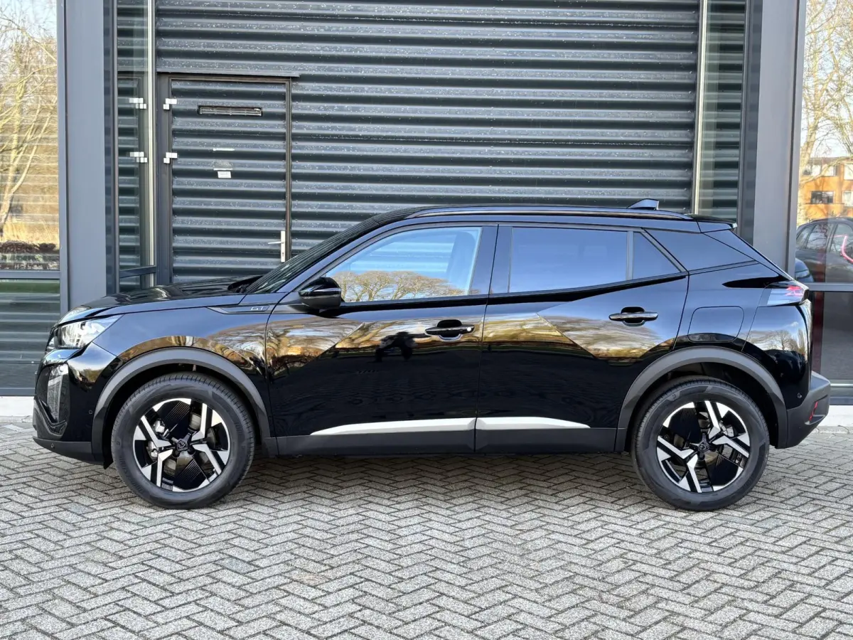 1.2 Hybrid 145 GT / Alcantara / Full-Option / ACTIE / 6+2JR Garantie