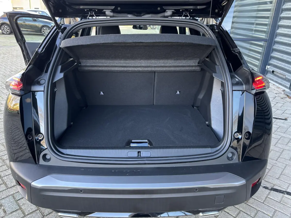 1.2 Hybrid 145 GT / Alcantara / Full-Option / ACTIE / 6+2JR Garantie