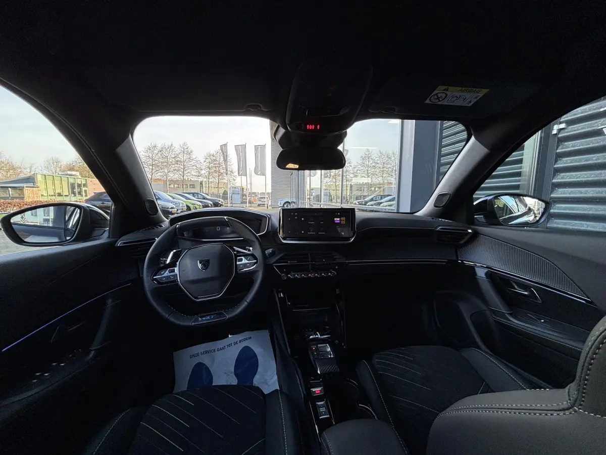 1.2 Hybrid 145 GT / Alcantara / Full-Option / ACTIE / 6+2JR Garantie