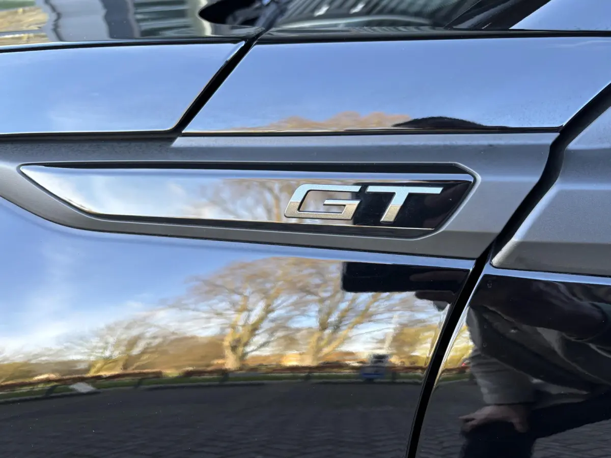 1.2 Hybrid 145 GT / Alcantara / Full-Option / ACTIE / 6+2JR Garantie
