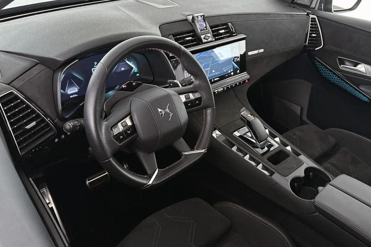 E-Tense 4x4 Performance Line 300PK Panoramadak FOCAL Stoelverwarming