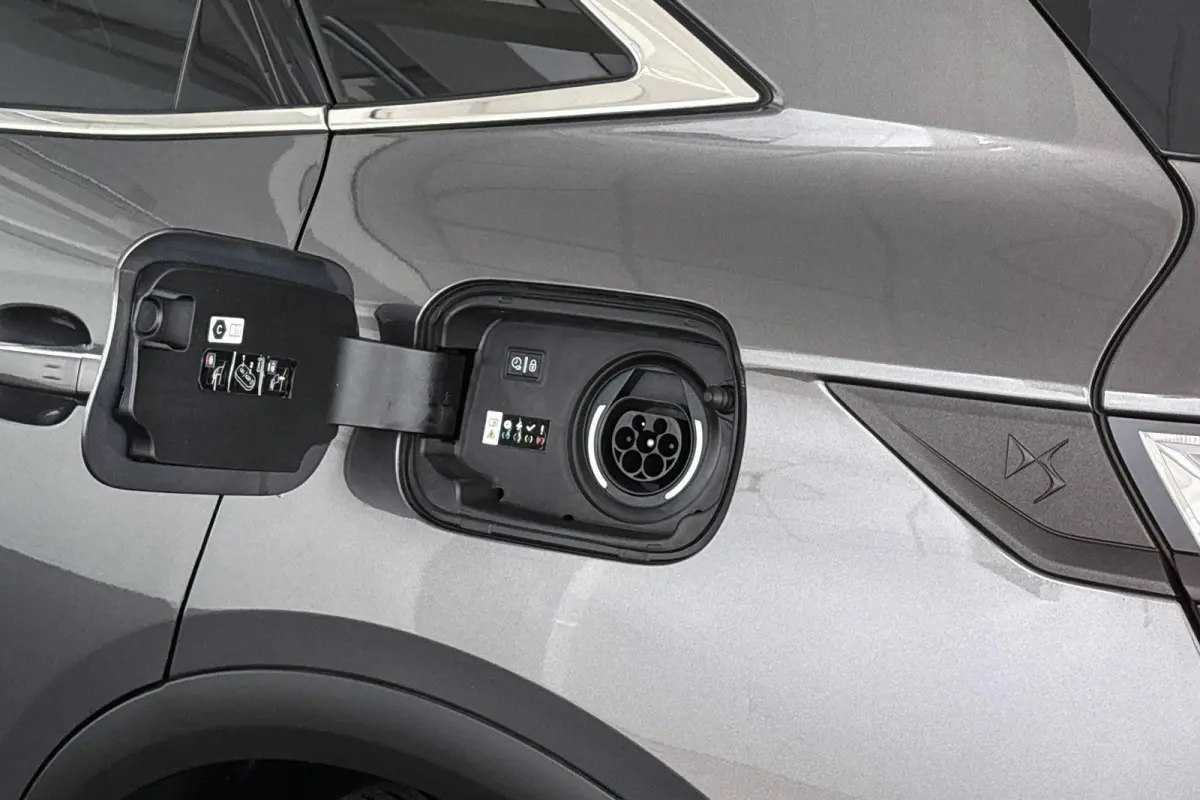 E-Tense 4x4 Performance Line 300PK Panoramadak FOCAL Stoelverwarming