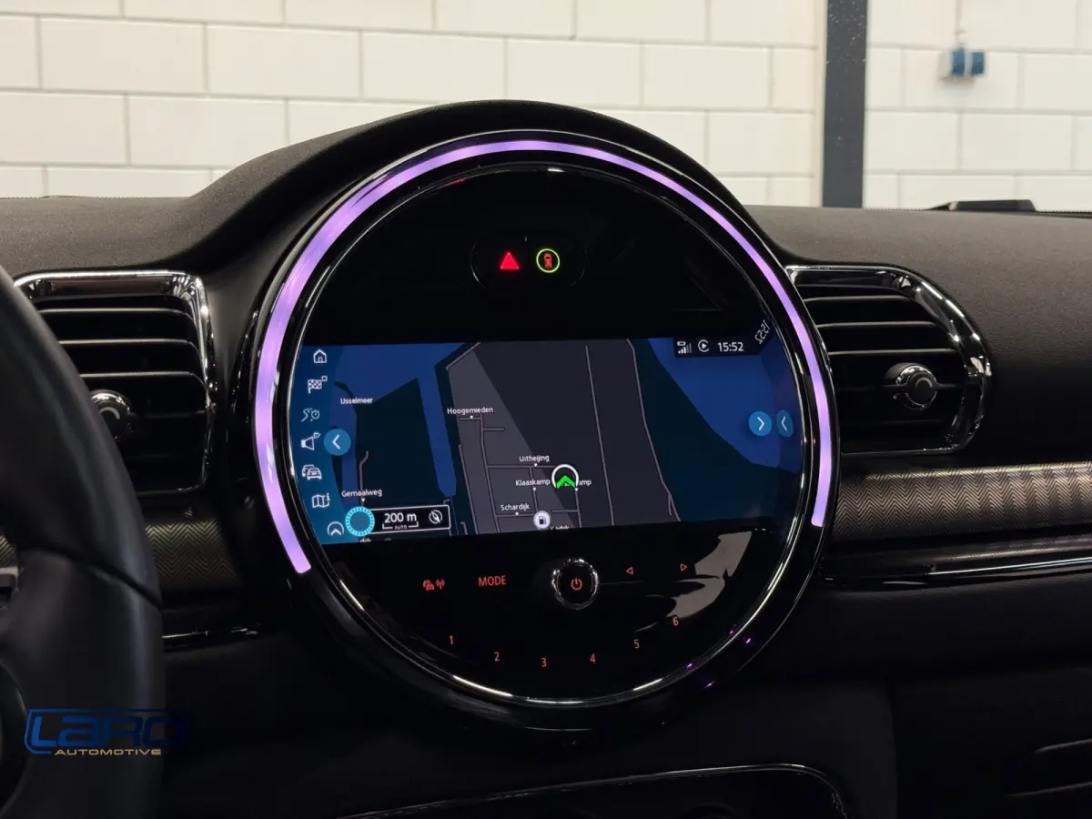 Mini 1.5 Cooper MINI Yours 136 pk | Pano Leer Camera CarPlay Sfeer Keyless