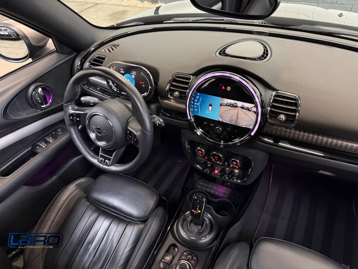 Mini 1.5 Cooper MINI Yours 136 pk | Pano Leer Camera CarPlay Sfeer Keyless