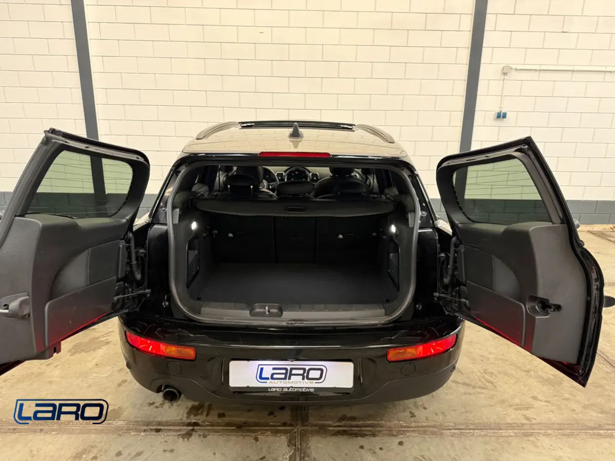 Mini 1.5 Cooper MINI Yours 136 pk | Pano Leer Camera CarPlay Sfeer Keyless
