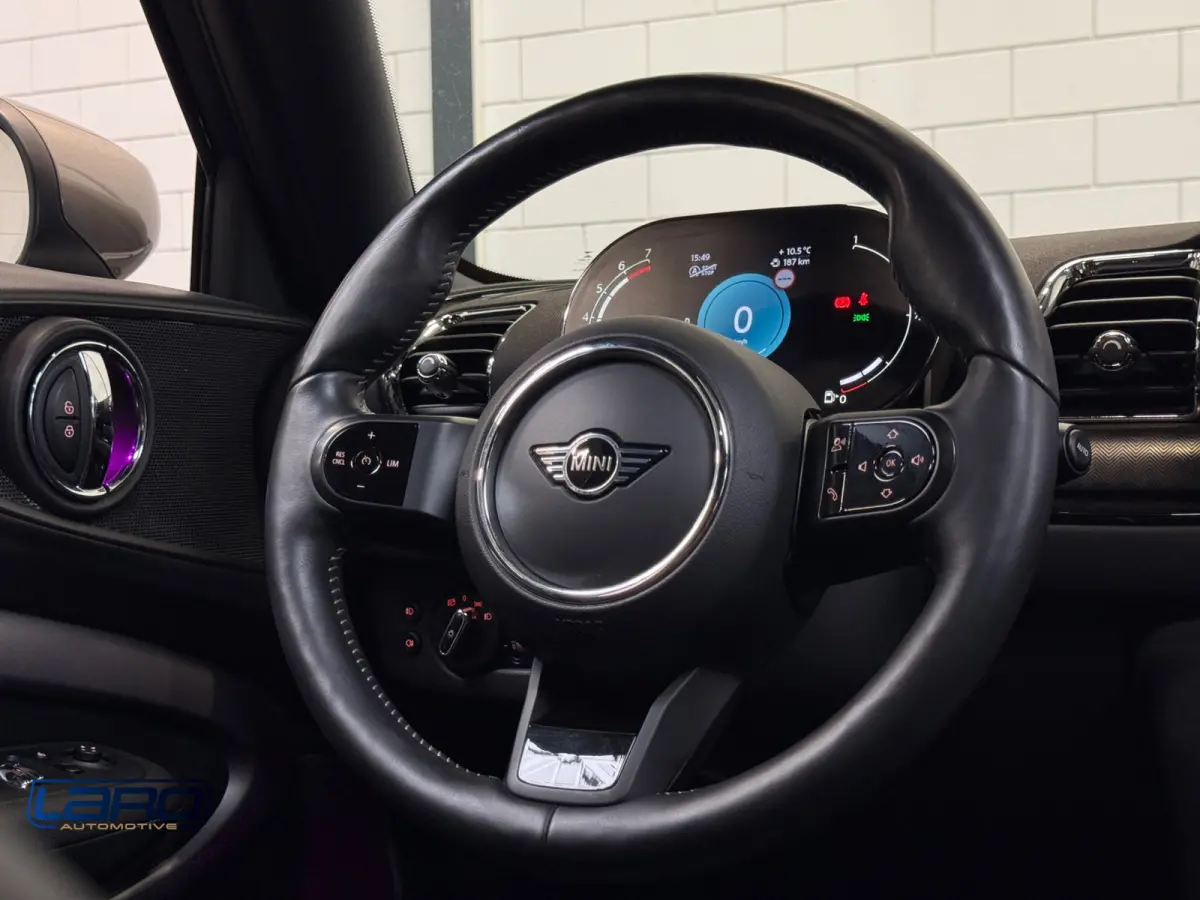 Mini 1.5 Cooper MINI Yours 136 pk | Pano Leer Camera CarPlay Sfeer Keyless