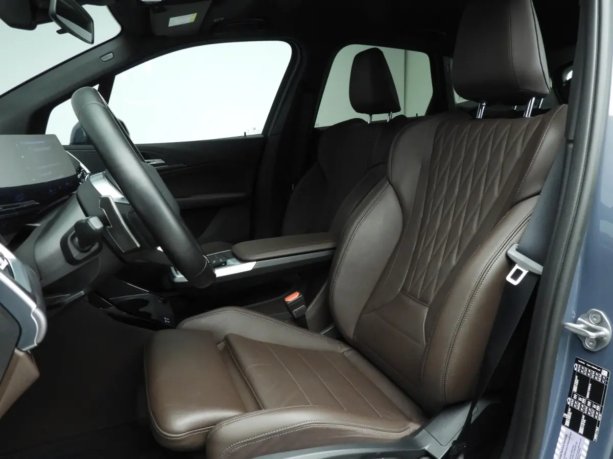 218i | M-Sportpakket | LED | Leder | Navigatie | Sportstoelen | Shadow line | DAB | Alu 18 inch