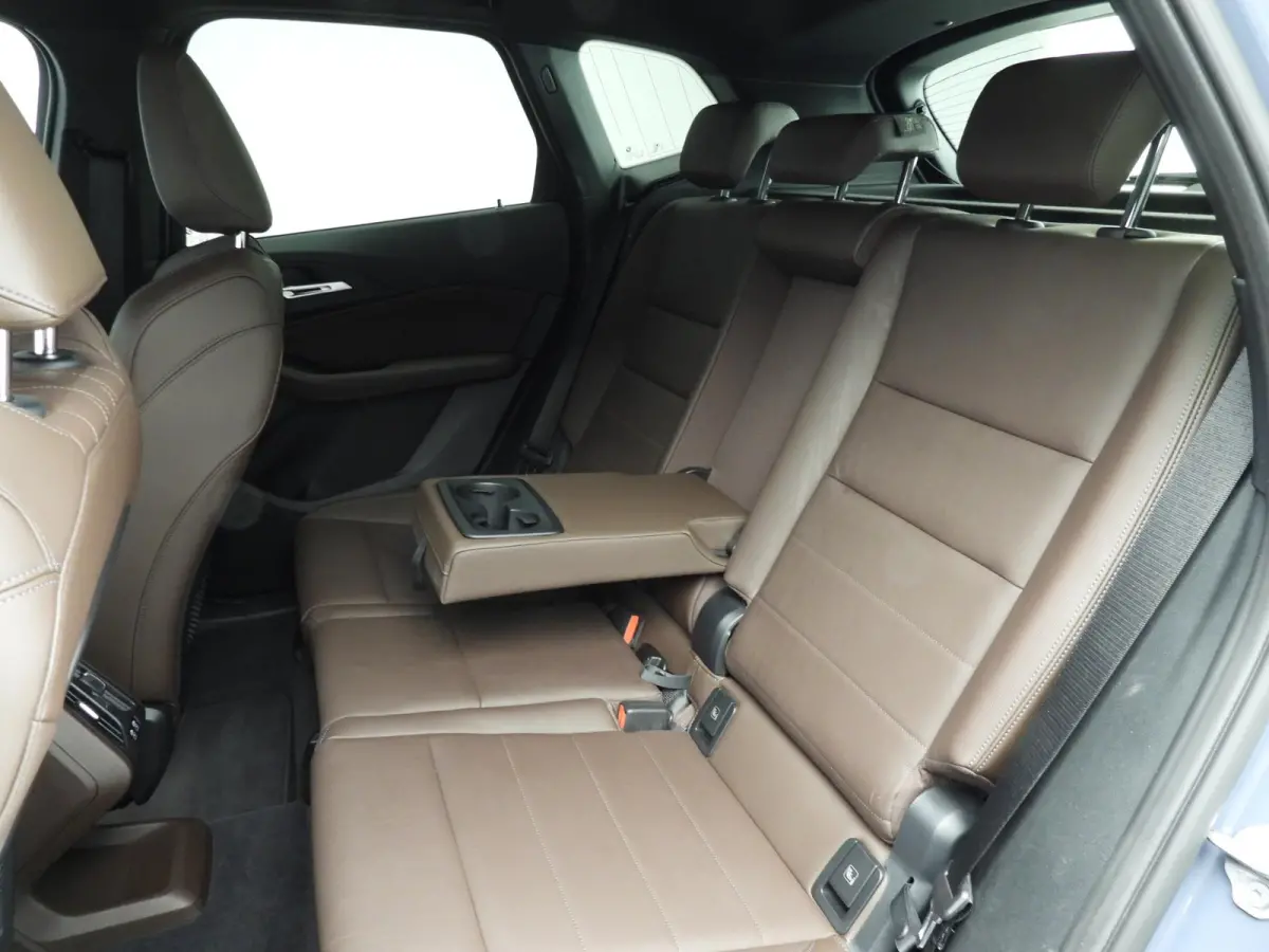 218i | M-Sportpakket | LED | Leder | Navigatie | Sportstoelen | Shadow line | DAB | Alu 18 inch