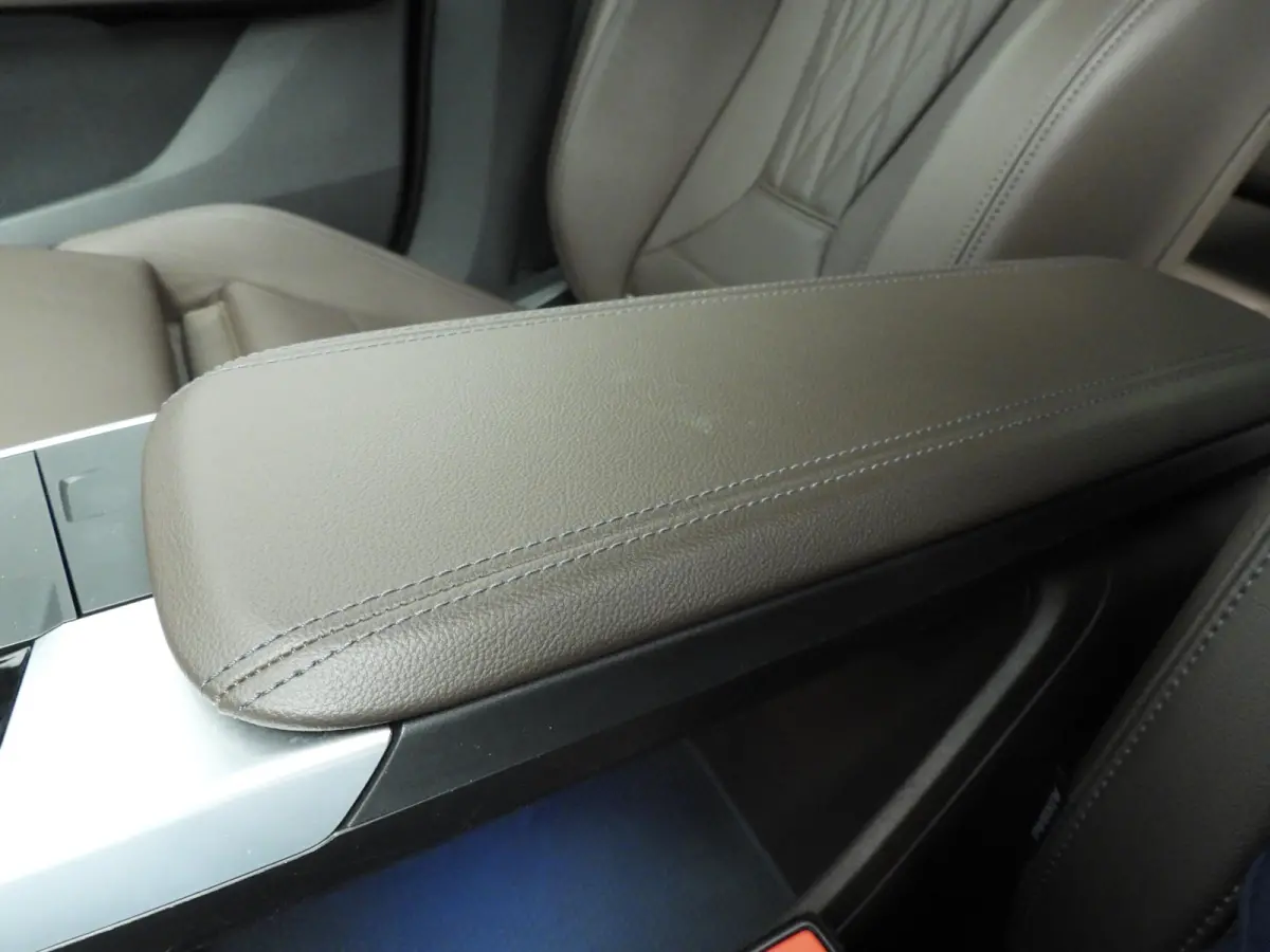 218i | M-Sportpakket | LED | Leder | Navigatie | Sportstoelen | Shadow line | DAB | Alu 18 inch