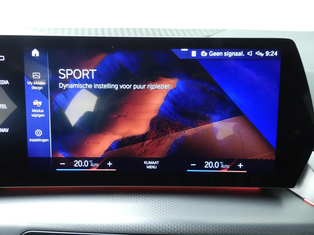 218i | M-Sportpakket | LED | Leder | Navigatie | Sportstoelen | Shadow line | DAB | Alu 18 inch