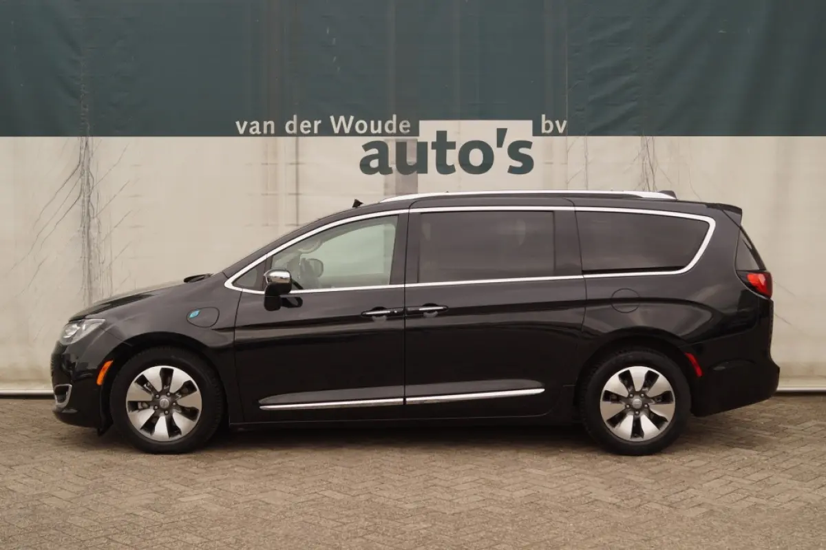 Chrysler Pacifica leasen