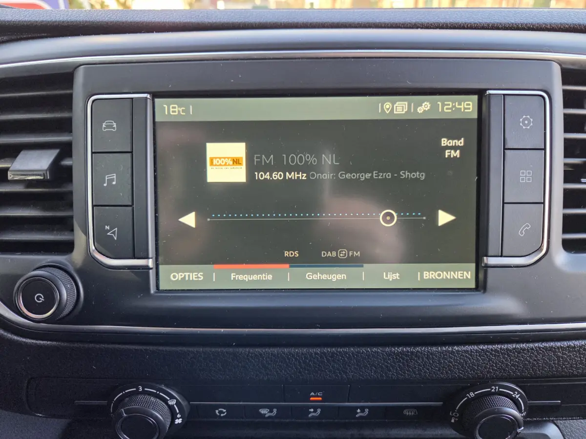 /Fiat Scudo MultiJet DC 6-Persoons Navi A.camera L3