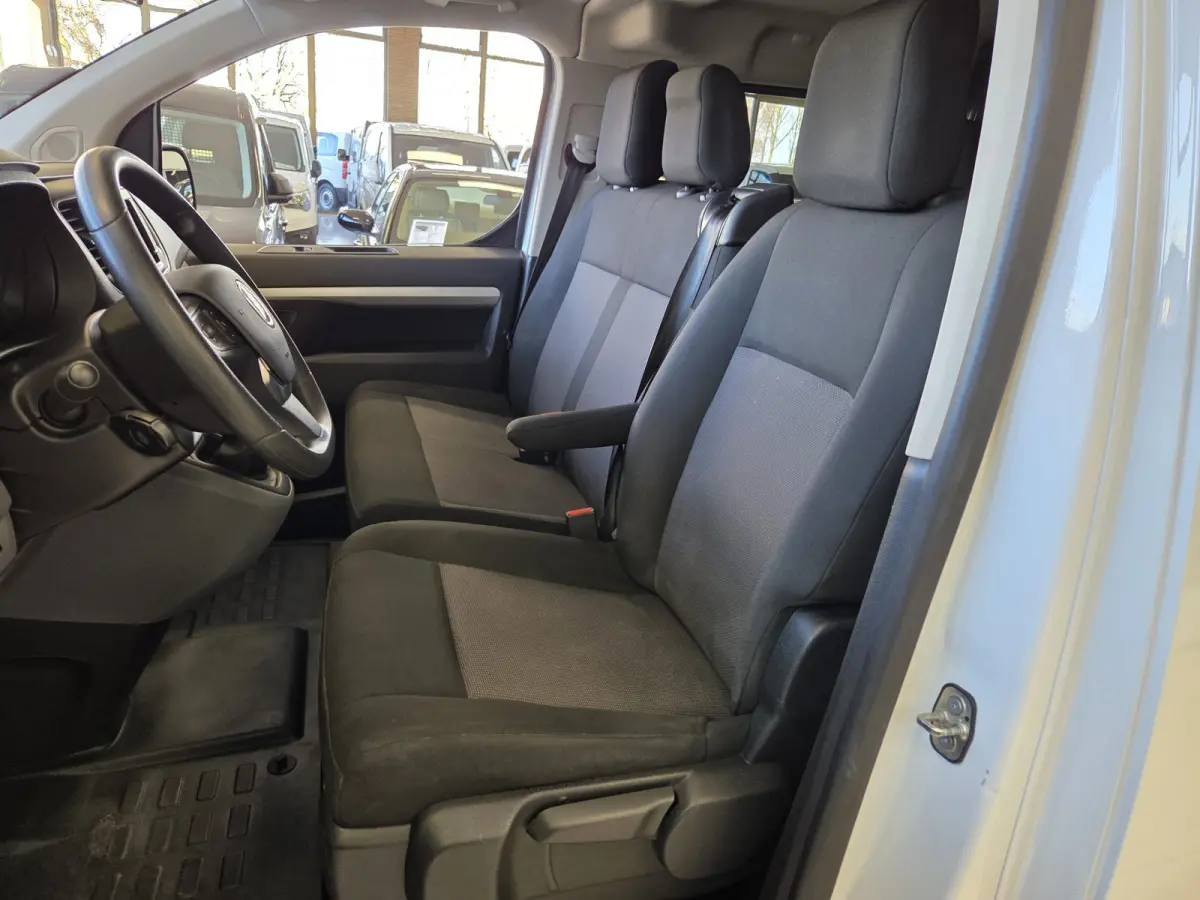 /Fiat Scudo MultiJet DC 6-Persoons Navi A.camera L3