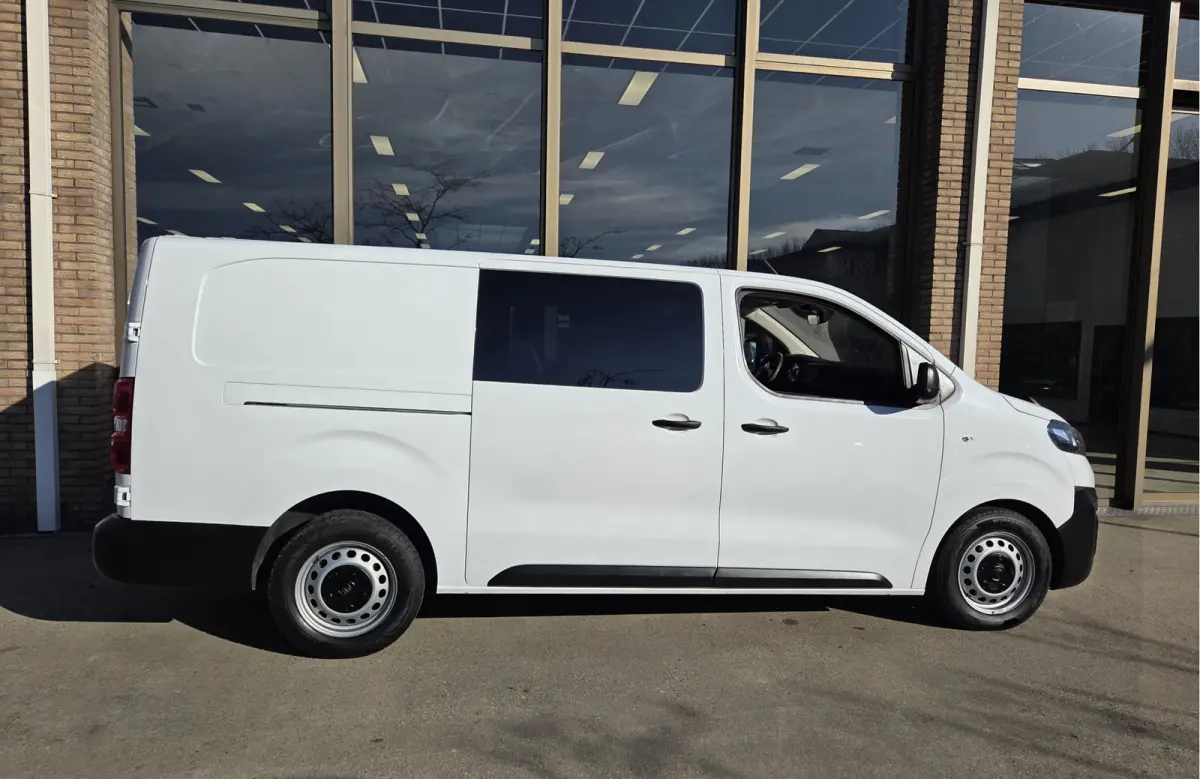 /Fiat Scudo MultiJet DC 6-Persoons Navi A.camera L3