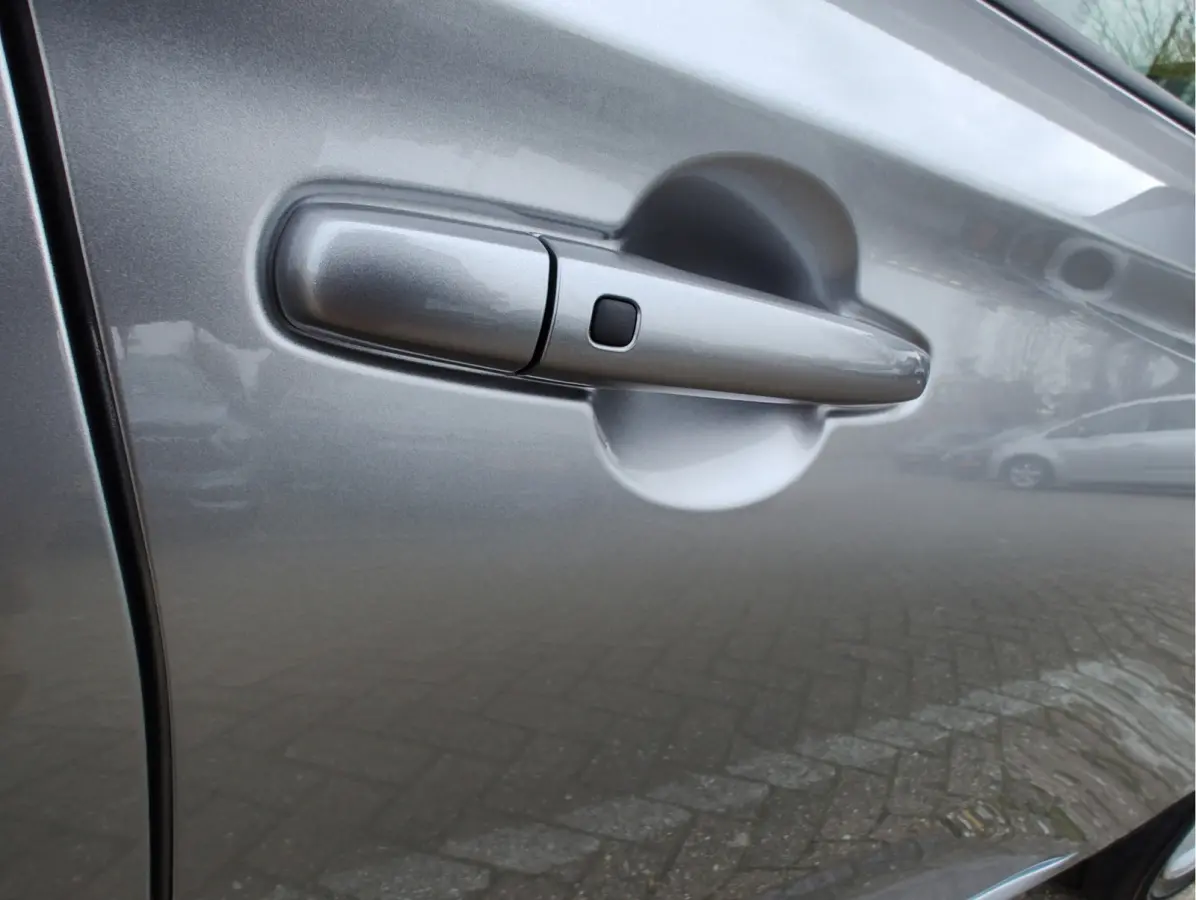 1.2 COMFORT SMART HYBRID Direct Leverbaar | Tot 10 JAAR GARANTIE! | Inclusief € 2.300,- Voorraad Voordeel