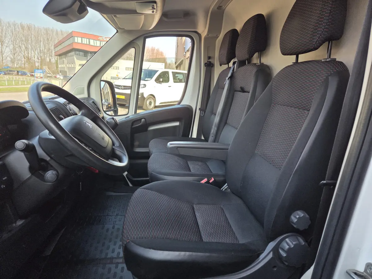 /Peugeot Boxer HDi 140 Pk L2H2 Airco Cruise control Navigatie
