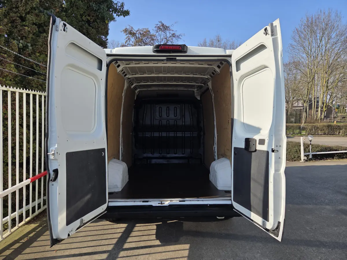 /Peugeot Boxer HDi 140 Pk L2H2 Airco Cruise control Navigatie