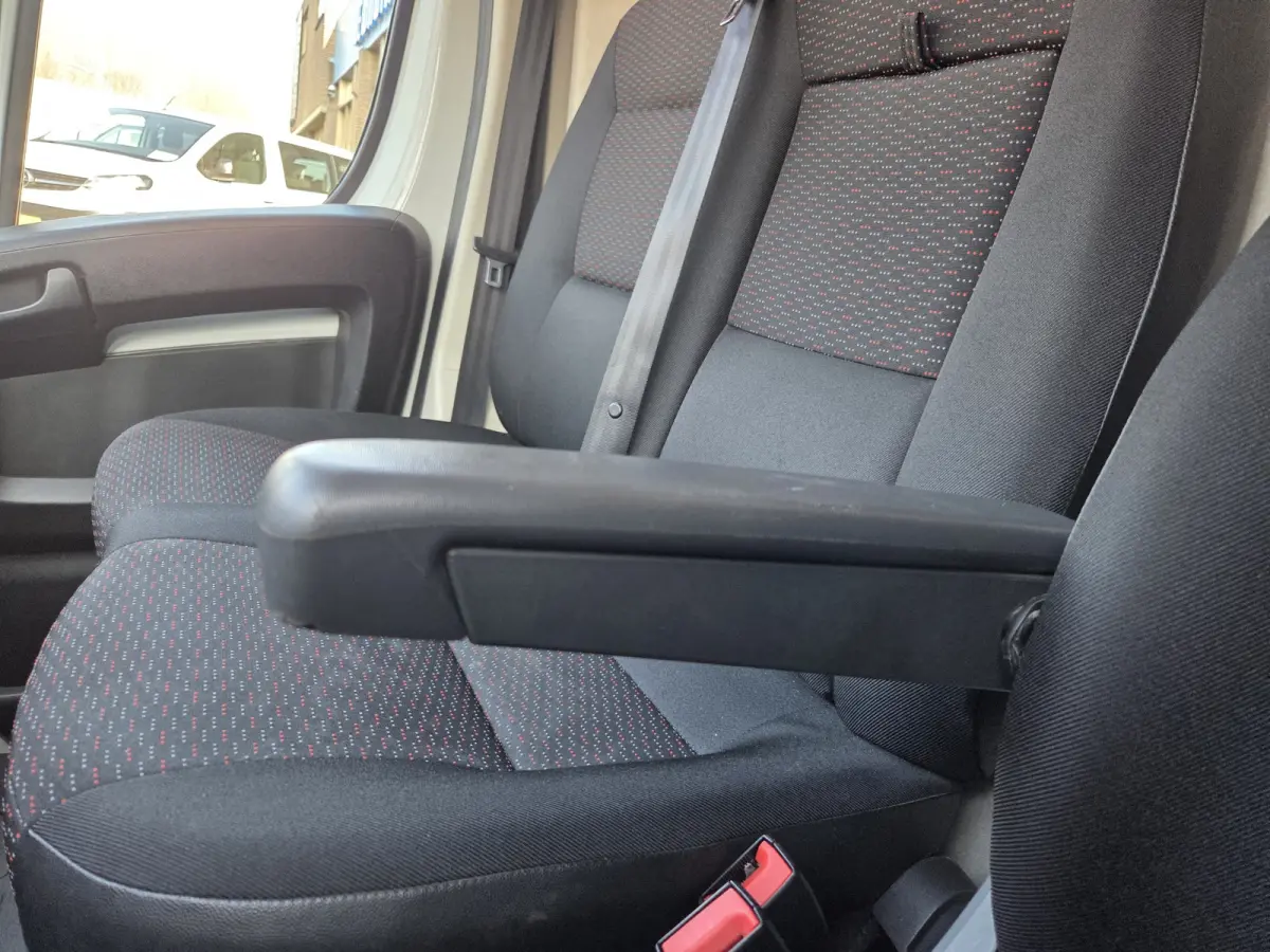 /Peugeot Boxer HDi 140 Pk L2H2 Airco Cruise control Navigatie