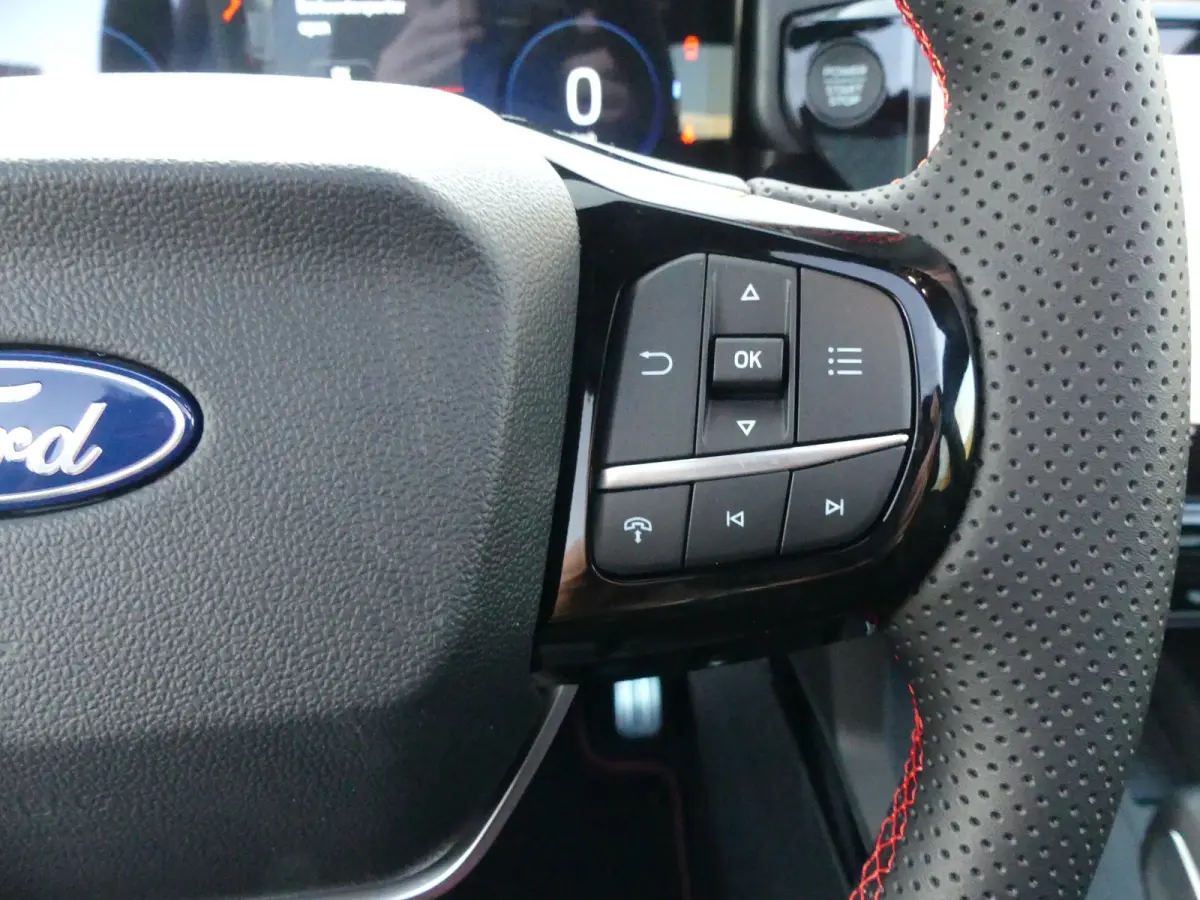 1.0 EcoBoost ST-Line X | ADAPTIVE CRUISE | PANORAMADAK | MATRIX LED | DODEHOEKDETECTIE | ELEKTRISCHE ACHTERKLEP | STOEL+STUUR+VOORRUITVERWARMING | B&O AUDIO | CAMERA V+A |