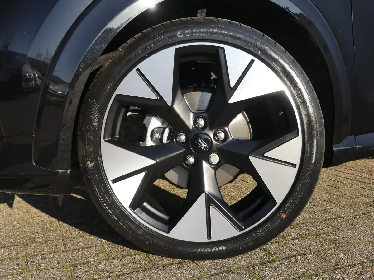 1.0 EcoBoost ST-Line X | ADAPTIVE CRUISE | PANORAMADAK | MATRIX LED | DODEHOEKDETECTIE | ELEKTRISCHE ACHTERKLEP | STOEL+STUUR+VOORRUITVERWARMING | B&O AUDIO | CAMERA V+A |