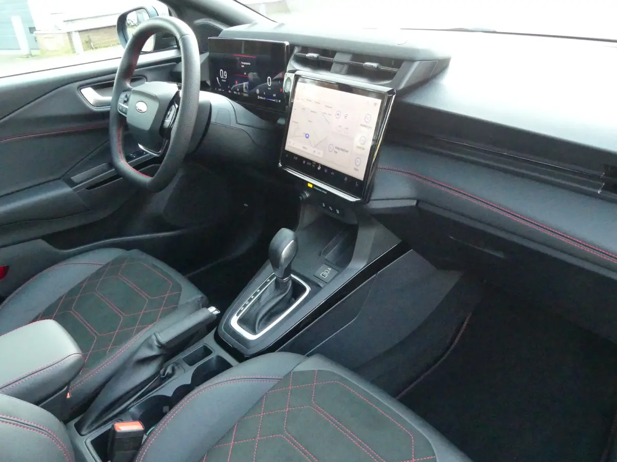 1.0 EcoBoost ST-Line X | ADAPTIVE CRUISE | PANORAMADAK | MATRIX LED | DODEHOEKDETECTIE | ELEKTRISCHE ACHTERKLEP | STOEL+STUUR+VOORRUITVERWARMING | B&O AUDIO | CAMERA V+A |