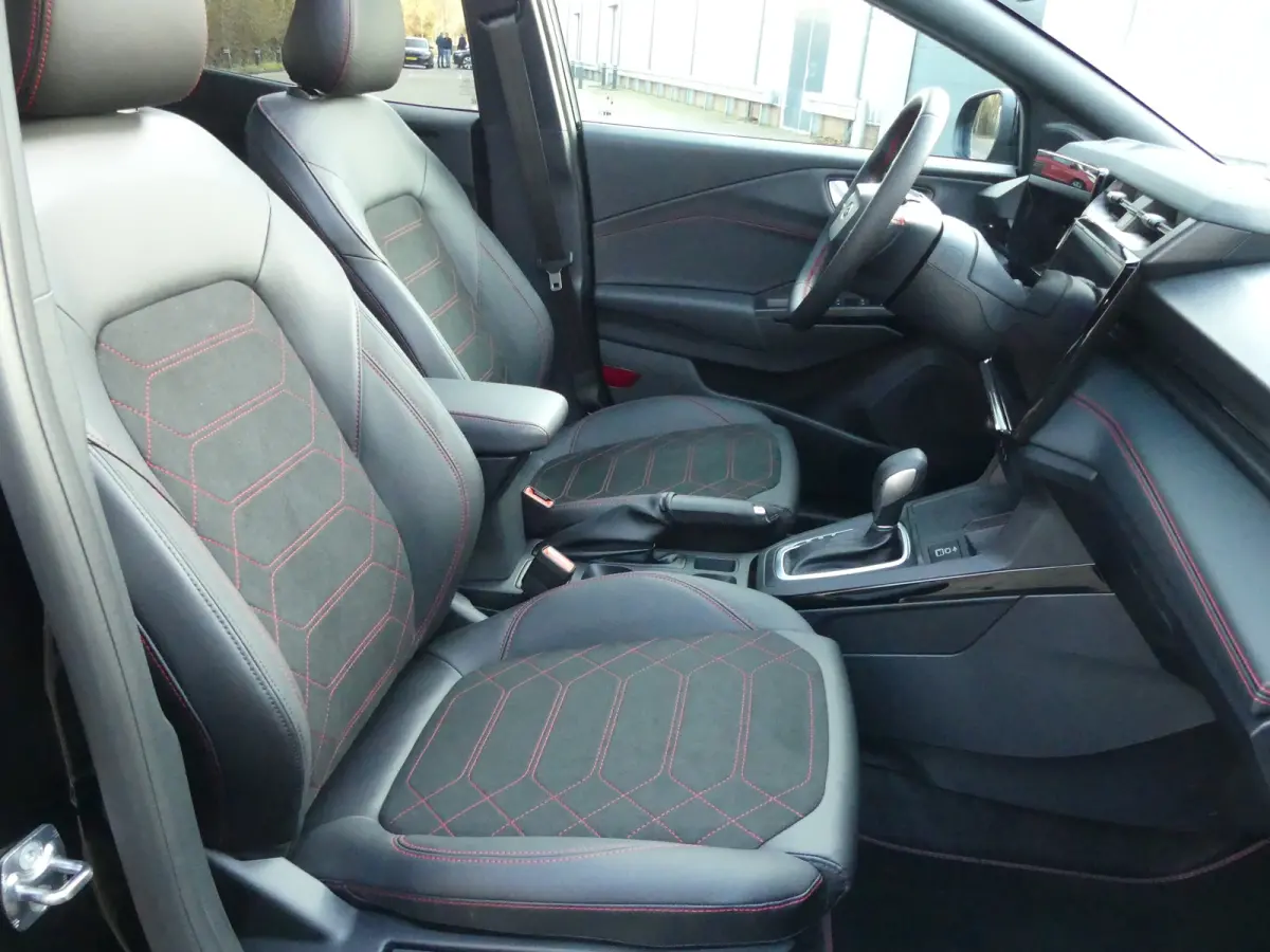 1.0 EcoBoost ST-Line X | ADAPTIVE CRUISE | PANORAMADAK | MATRIX LED | DODEHOEKDETECTIE | ELEKTRISCHE ACHTERKLEP | STOEL+STUUR+VOORRUITVERWARMING | B&O AUDIO | CAMERA V+A |