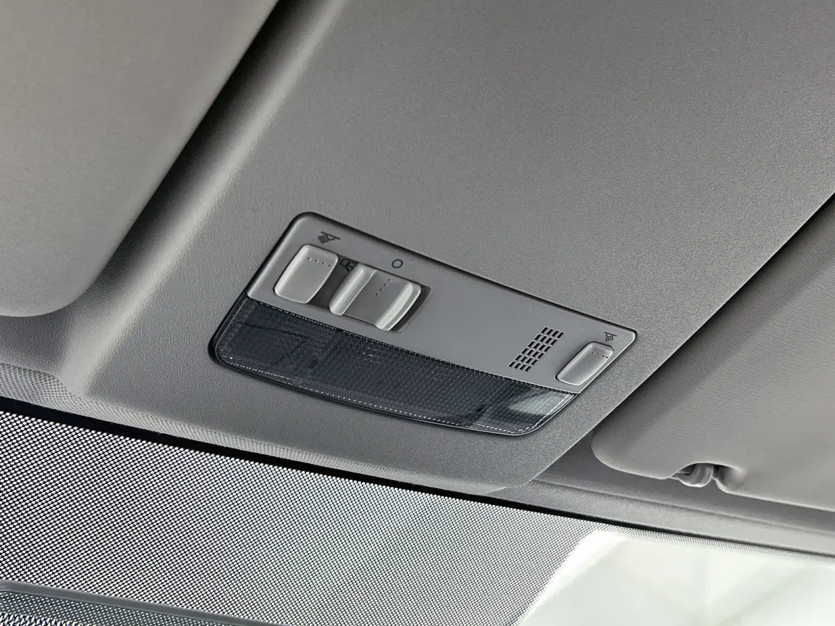 2.0 TDI 5Pers. Euro6 Trendline / 2xSchuifdeur / Airco / Pdc. / Radio multimedia / Apk 01-2027