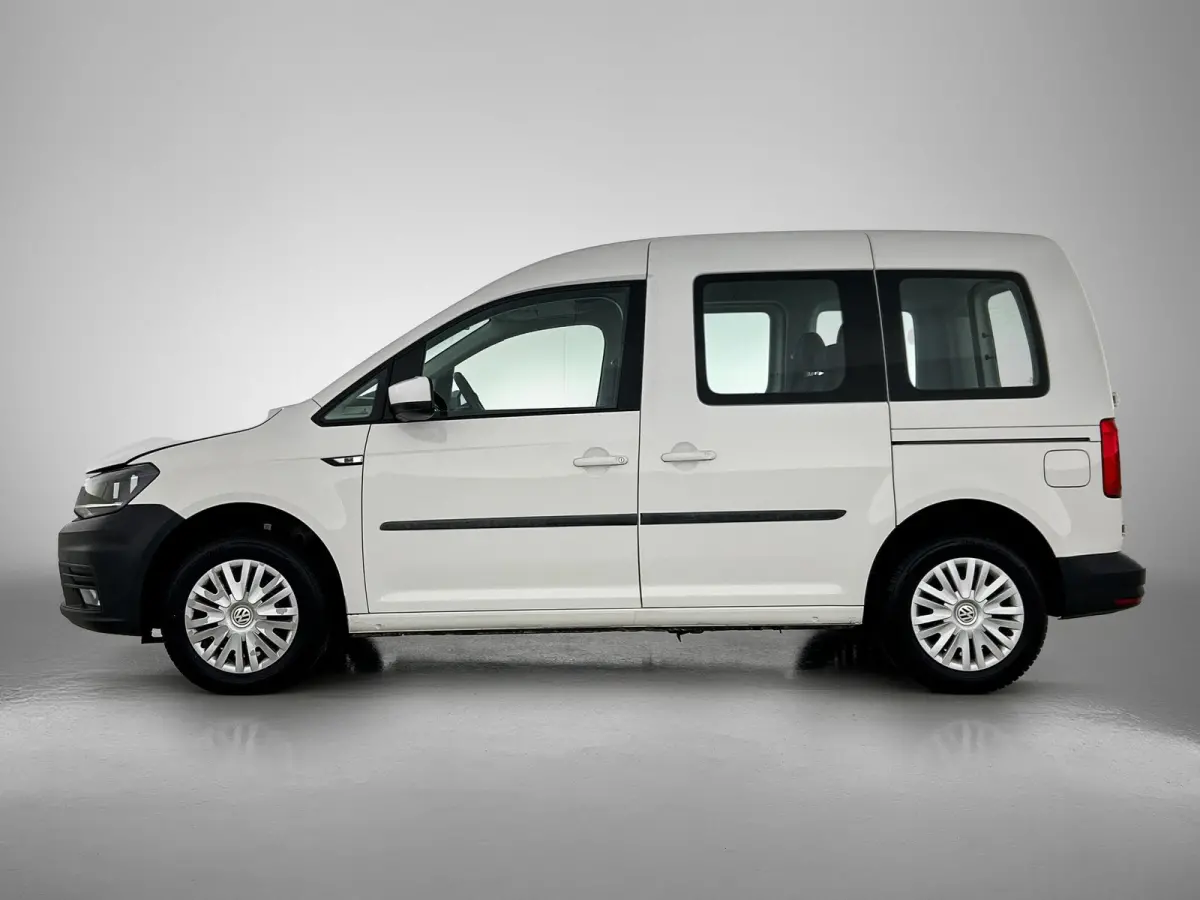 2.0 TDI 5Pers. Euro6 Trendline / 2xSchuifdeur / Airco / Pdc. / Radio multimedia / Apk 01-2027