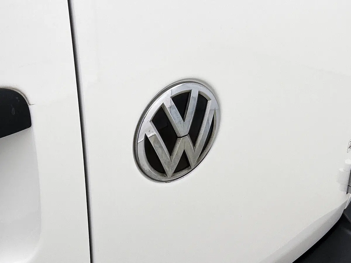 2.0 TDI 5Pers. Euro6 Trendline / 2xSchuifdeur / Airco / Pdc. / Radio multimedia / Apk 01-2027