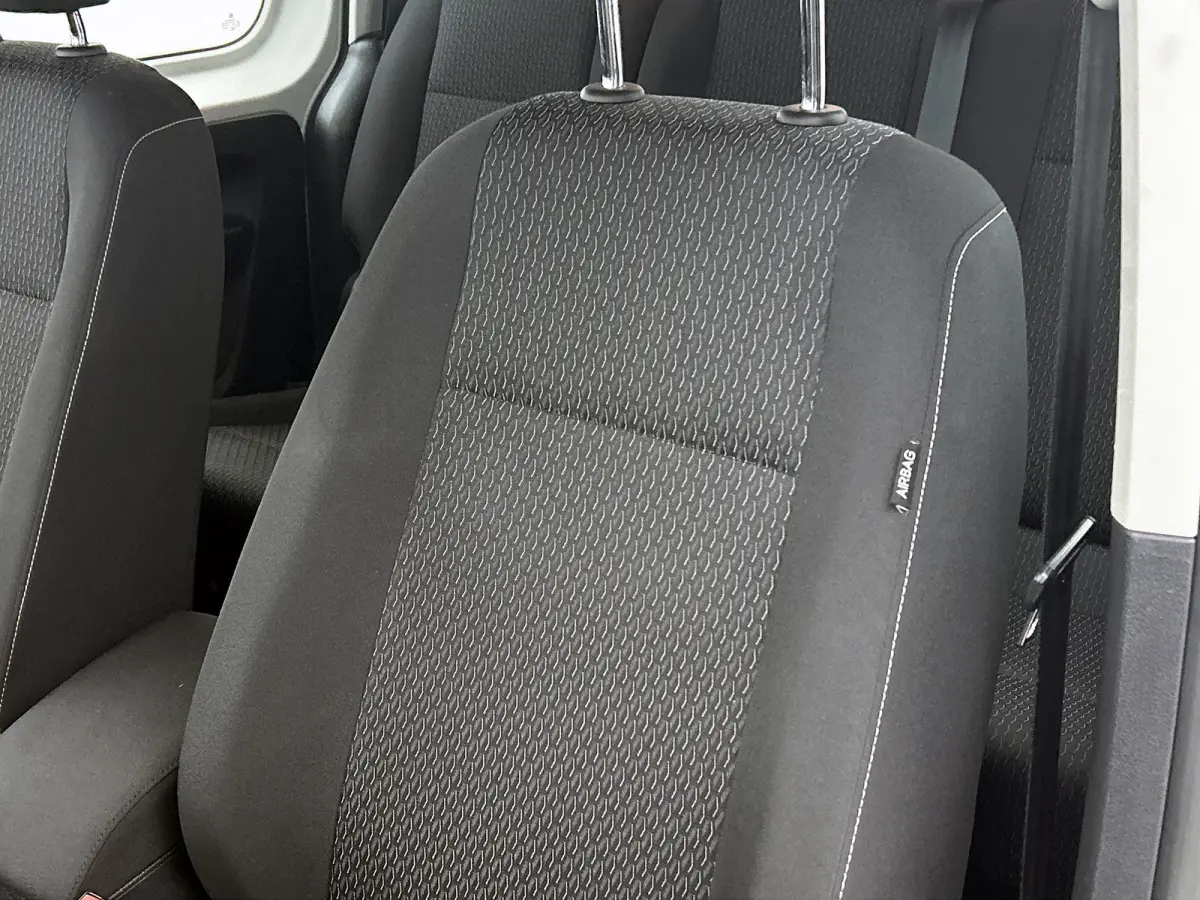 2.0 TDI 5Pers. Euro6 Trendline / 2xSchuifdeur / Airco / Pdc. / Radio multimedia / Apk 01-2027