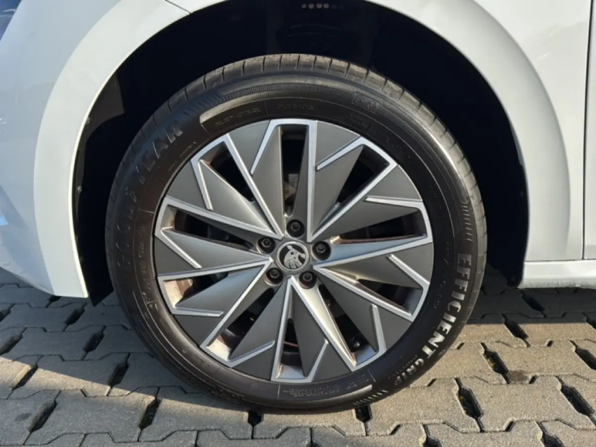 1.0 TSI CLEVER TREKHAAK/PDC/STOELVERW