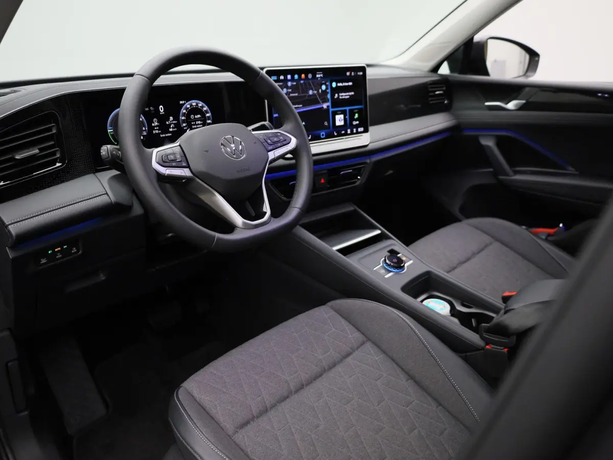 1.5 eHybrid Life Edition 204 PK | Panoramadak | Stoelverwarming | LED Koplampen | Apple Carplay | Navigatie | Keyless access | Camera | Elektrische achterklep | Stuurverwarming | Android Aut